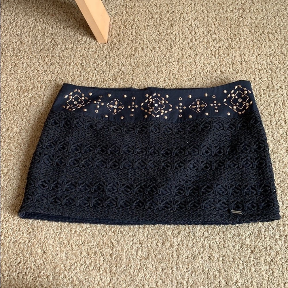 Hollister mini skirt